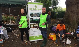 Annual Thames Draw off Allows Volunteers to Clear Riverbed